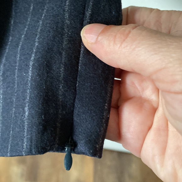 Everlane navy pinstripe pants size 8 - Picture 3 of 7